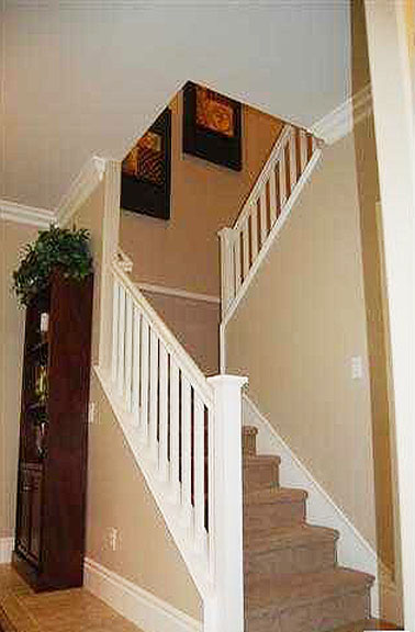 Valencia Bridgeport Spinnaker Pointe home 4 stairs