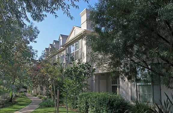 Valencia Bridgeport Spinnaker Pointe Condominiums spinnaker-pointe-home-4-exterior