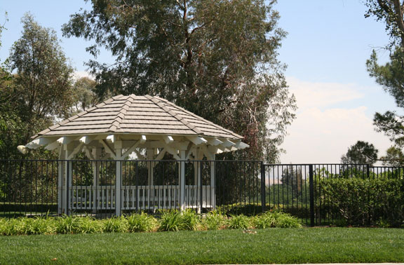 valencia-summit-arroyo-pool-gazebo