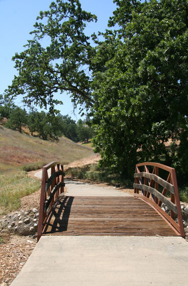 Valencia Summit-park-creek-crossing