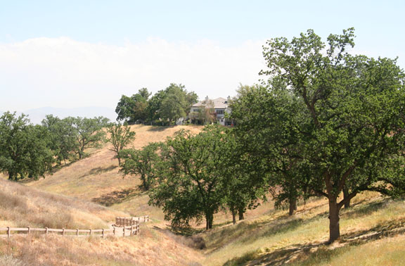 Valencia Summit-park-hills-and-oaks