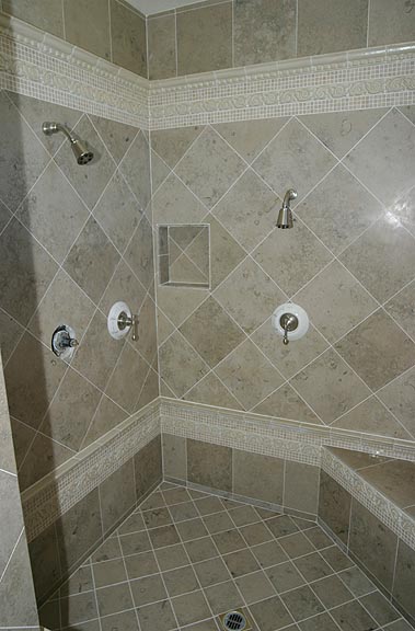 oakmontres4masterbathwalkinshower-1