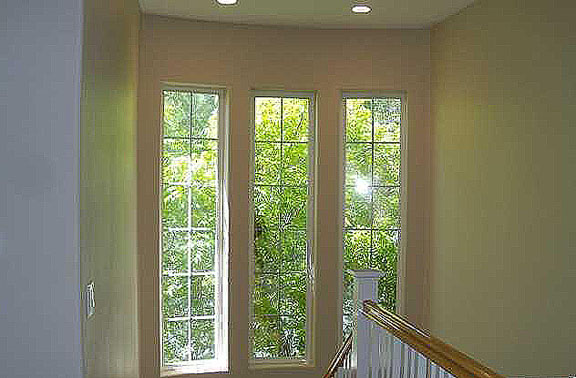 Valencia Woodlands Garland Plan 1 stair window