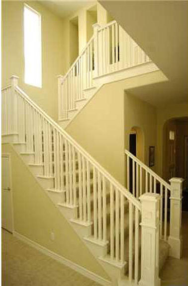 valencia-woodlands-ironwood-plan-1-stairs