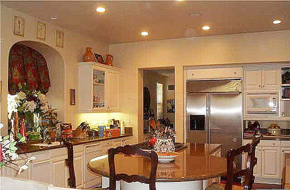 Valencia Woodlands Presidio Tract Plan 1 kitchen