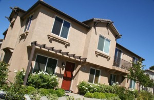 Santa Clarita town homes and condominiums